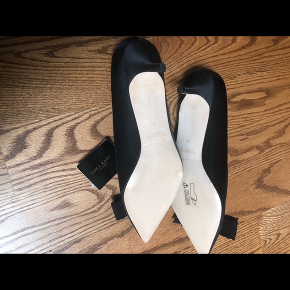 ZARA Black bow kitten heels Size 8 - Picture 2 of 5